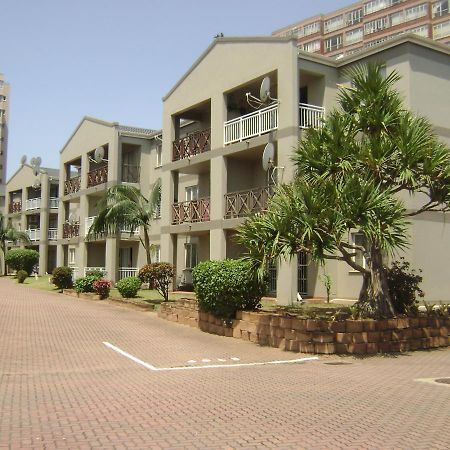North Beach Durban Apartments מראה חיצוני תמונה