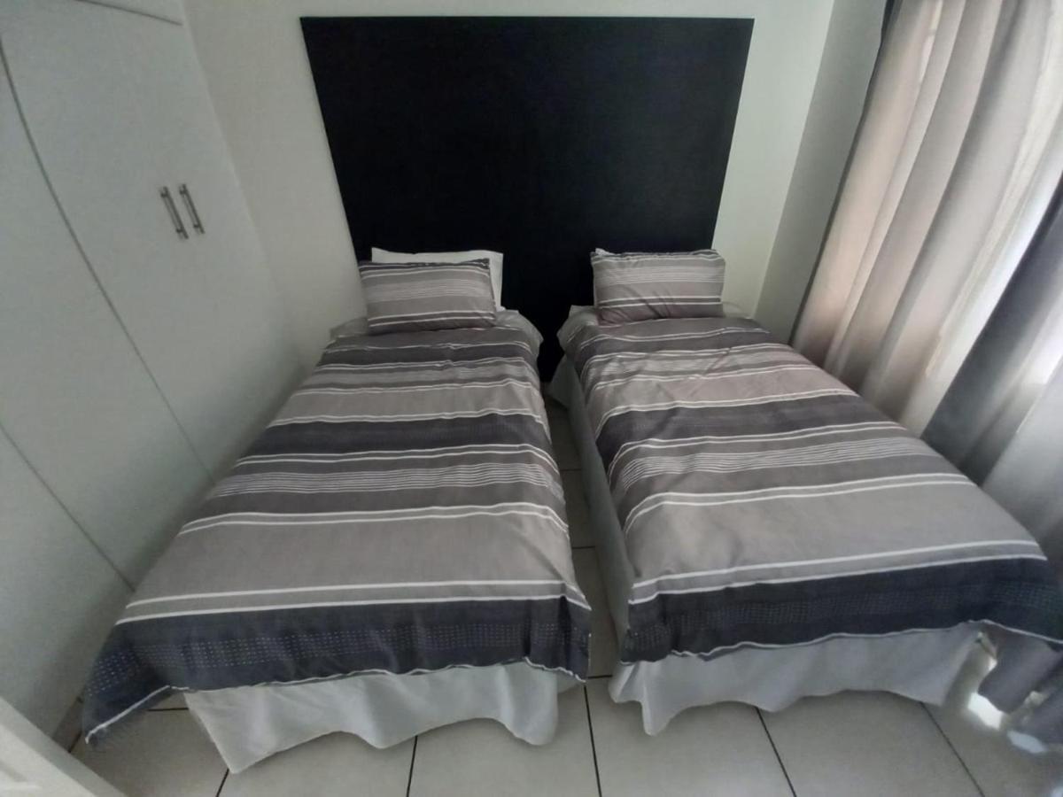 North Beach Durban Apartments מראה חיצוני תמונה