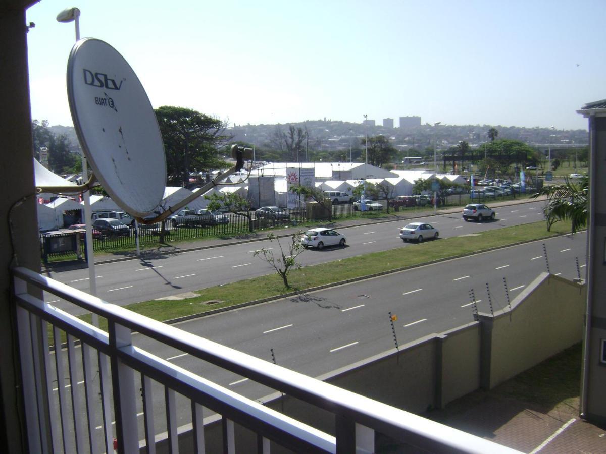 North Beach Durban Apartments מראה חיצוני תמונה