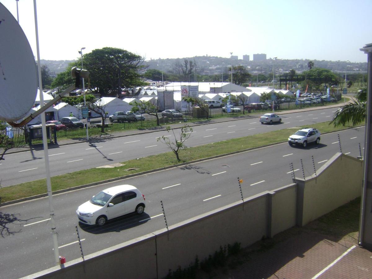 North Beach Durban Apartments מראה חיצוני תמונה